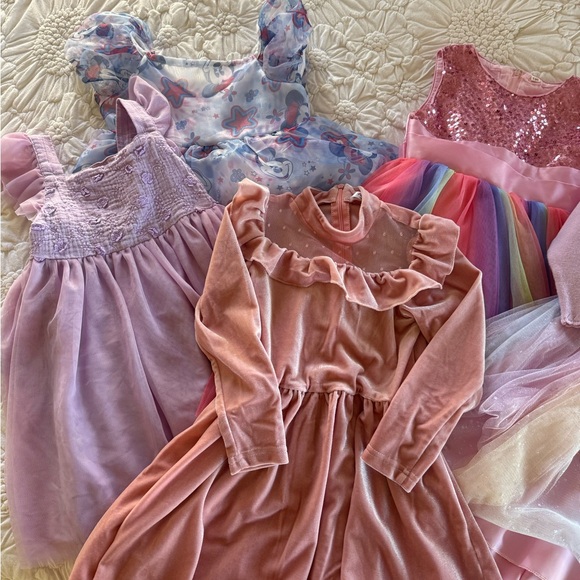 Bundle of 5 Little Girl Dresses - Picture 4 of 15